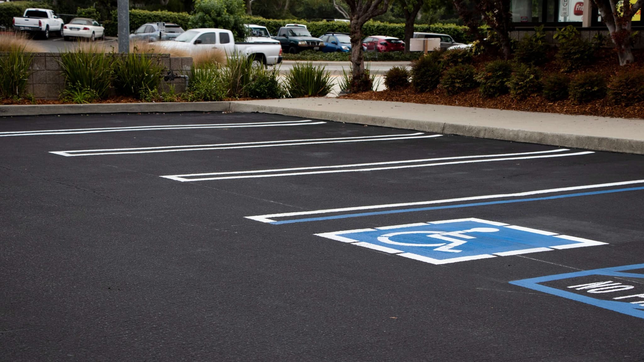 Best Parking Lot Striping Flowood MS for Commercial Lots