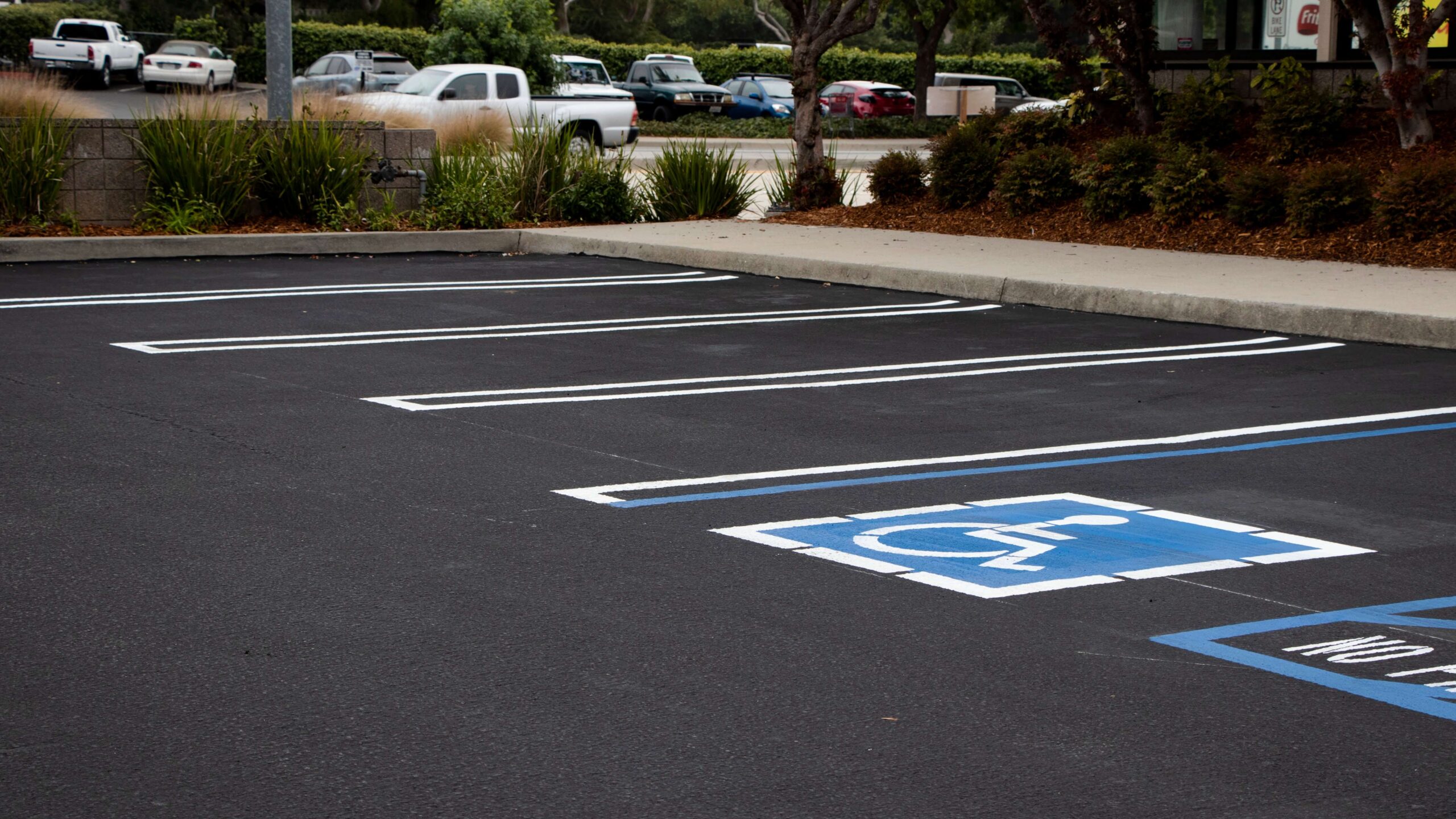 Best Parking Lot Striping Flowood MS for Commercial Lots